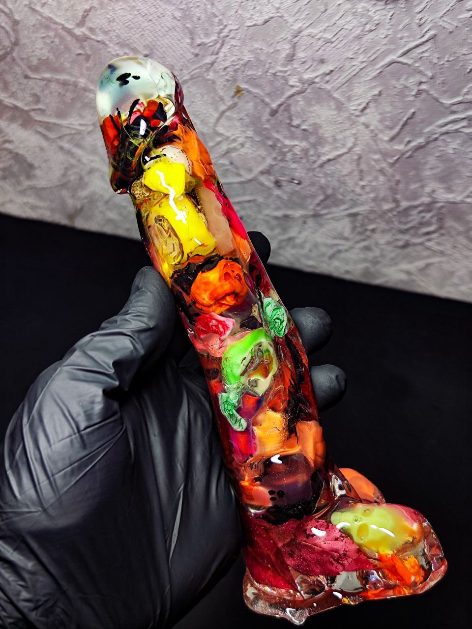 “Halloween Glow Resin Sculpture – Candy, Skulls & Spooky Magic Decor” (22cm)