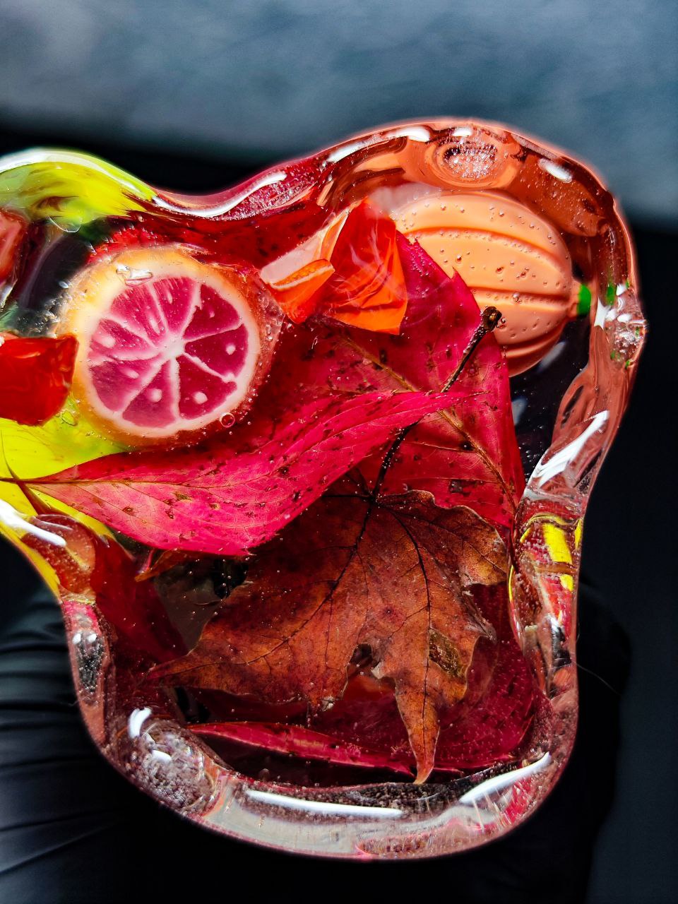 “Halloween Glow Resin Sculpture – Candy, Skulls & Spooky Magic Decor” (22cm)