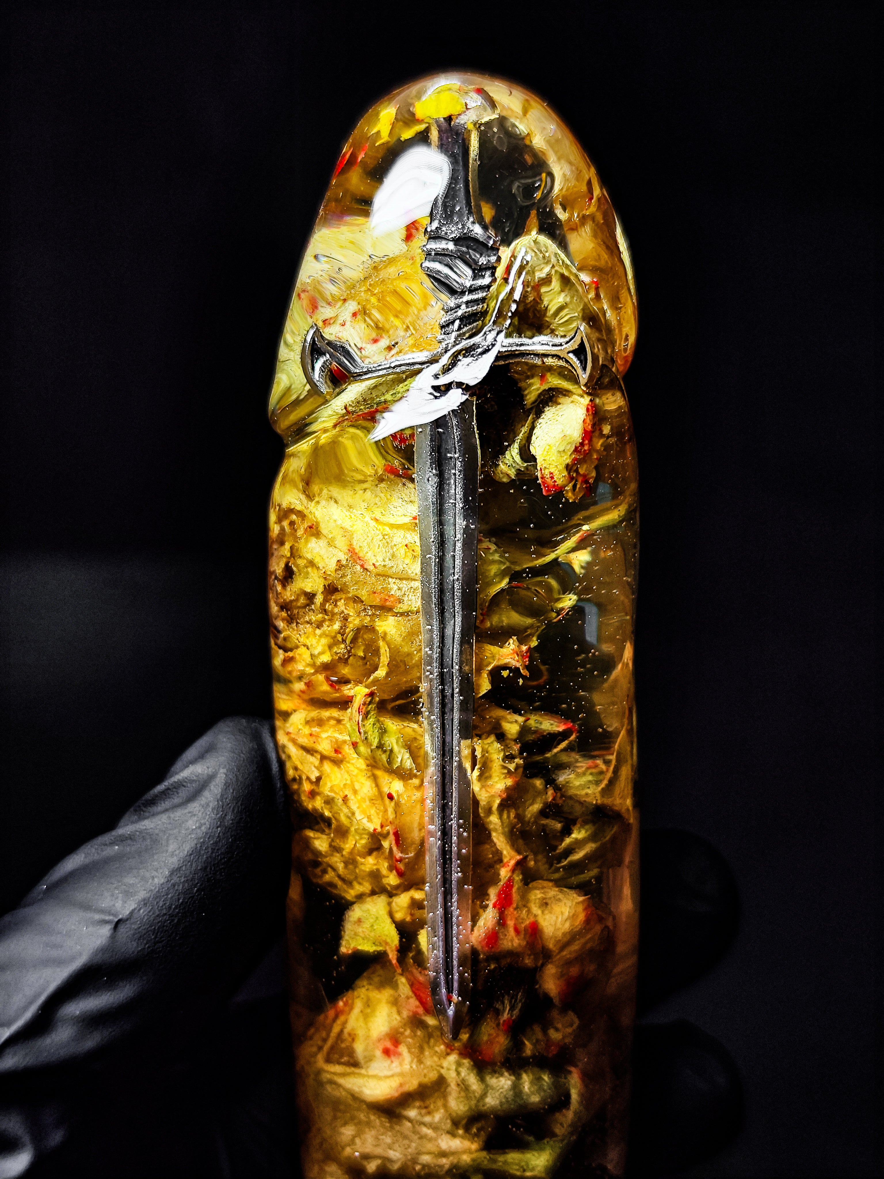 🌹🗡️Sculpture with Yellow Roses and Sword (16cm|6.3in|free shipping)