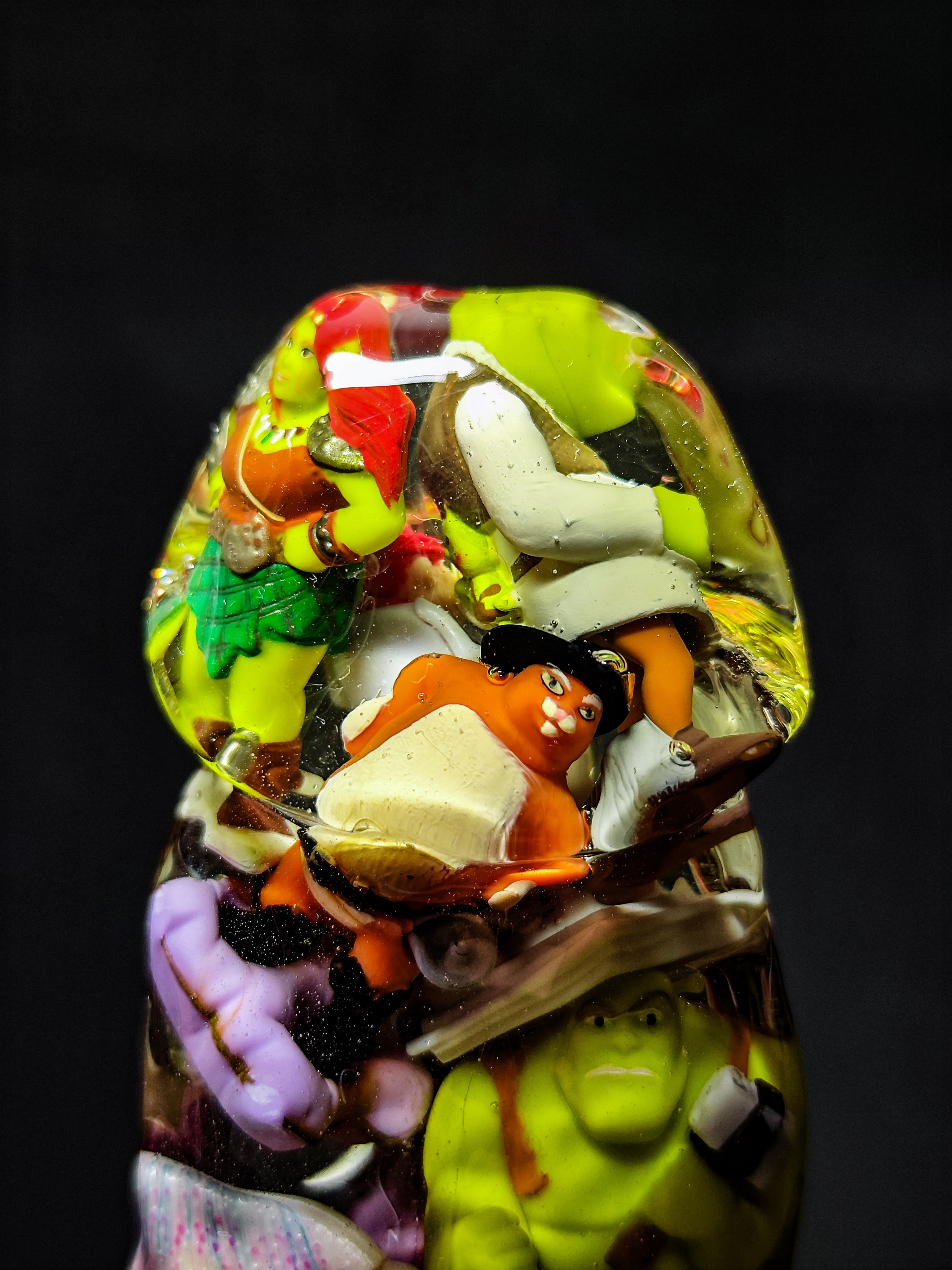 Ogre and all the cartoon characters 22cm