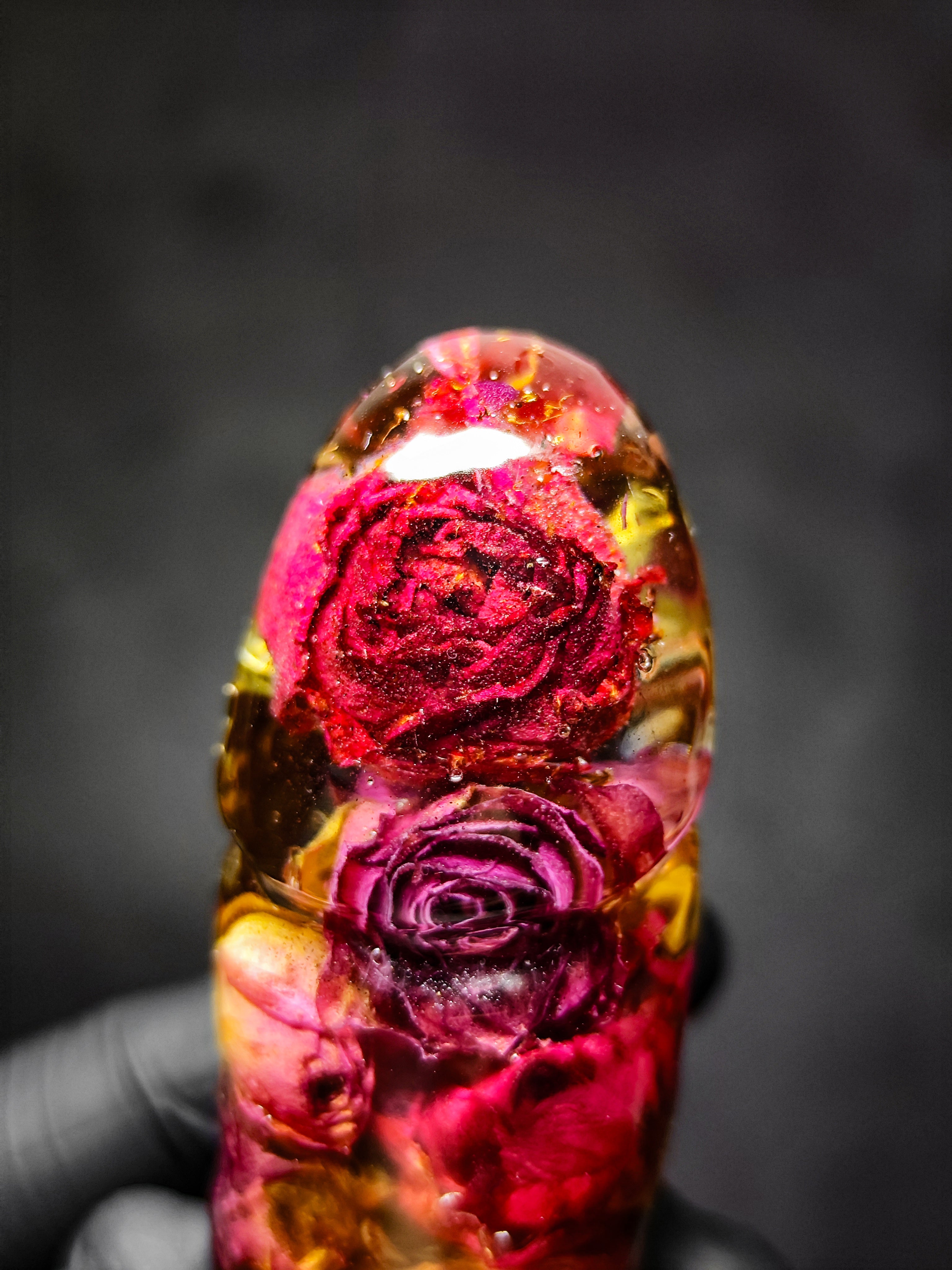 🌹 Handmade Epoxy Resin Sculpture with Roses and Sword 🗡️Adults Only (16 cm)