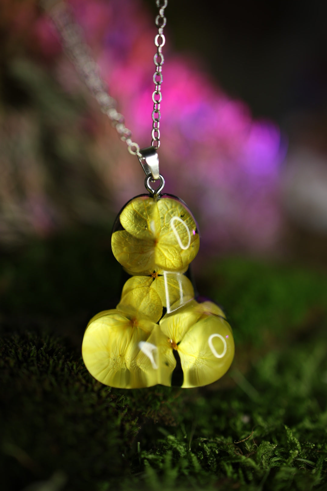 💛Pendant 1.4in|3.6cm with Yellow hydrangea (free shipping)