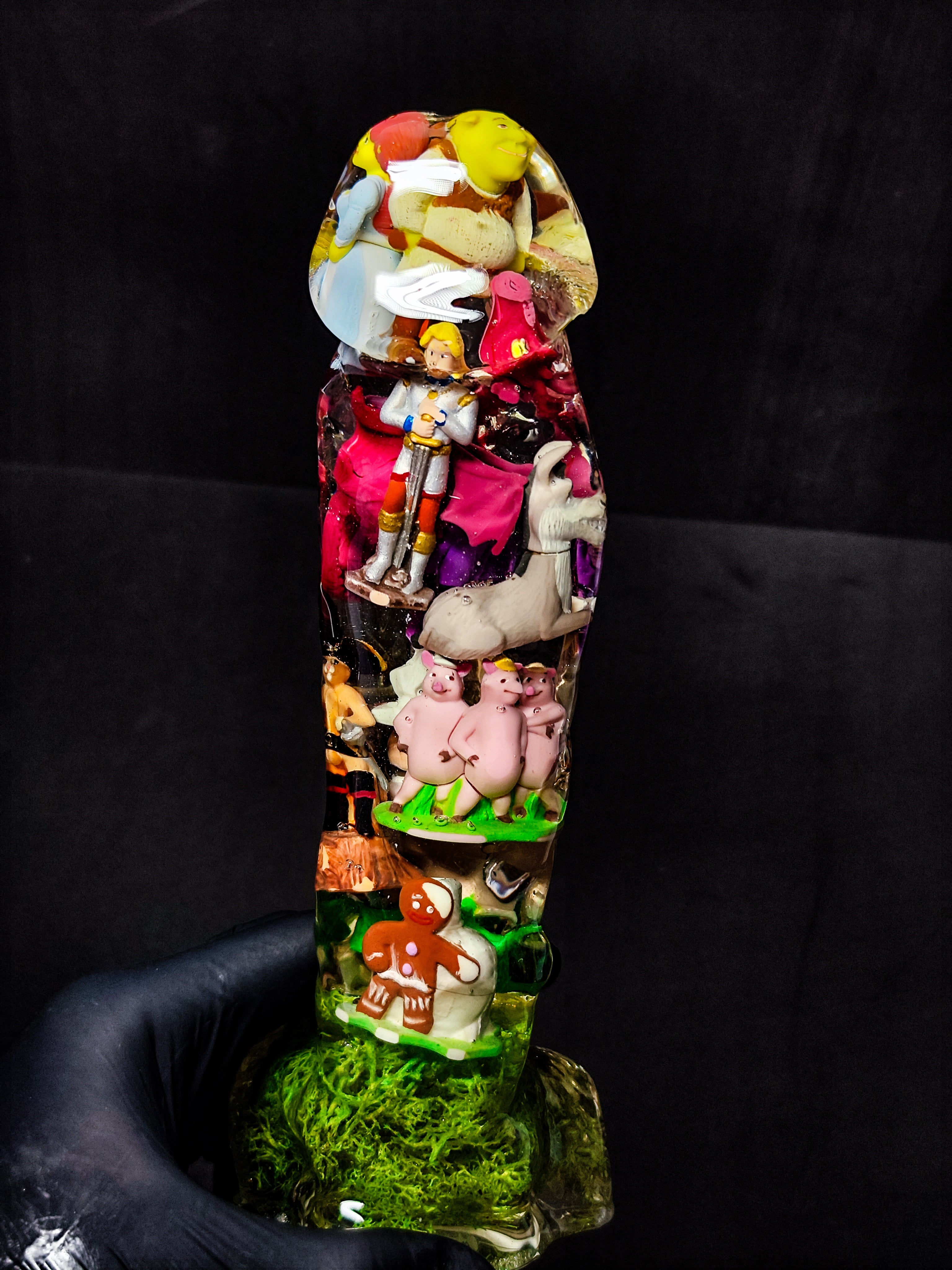 Ogre and all the cartoon characters 22cm