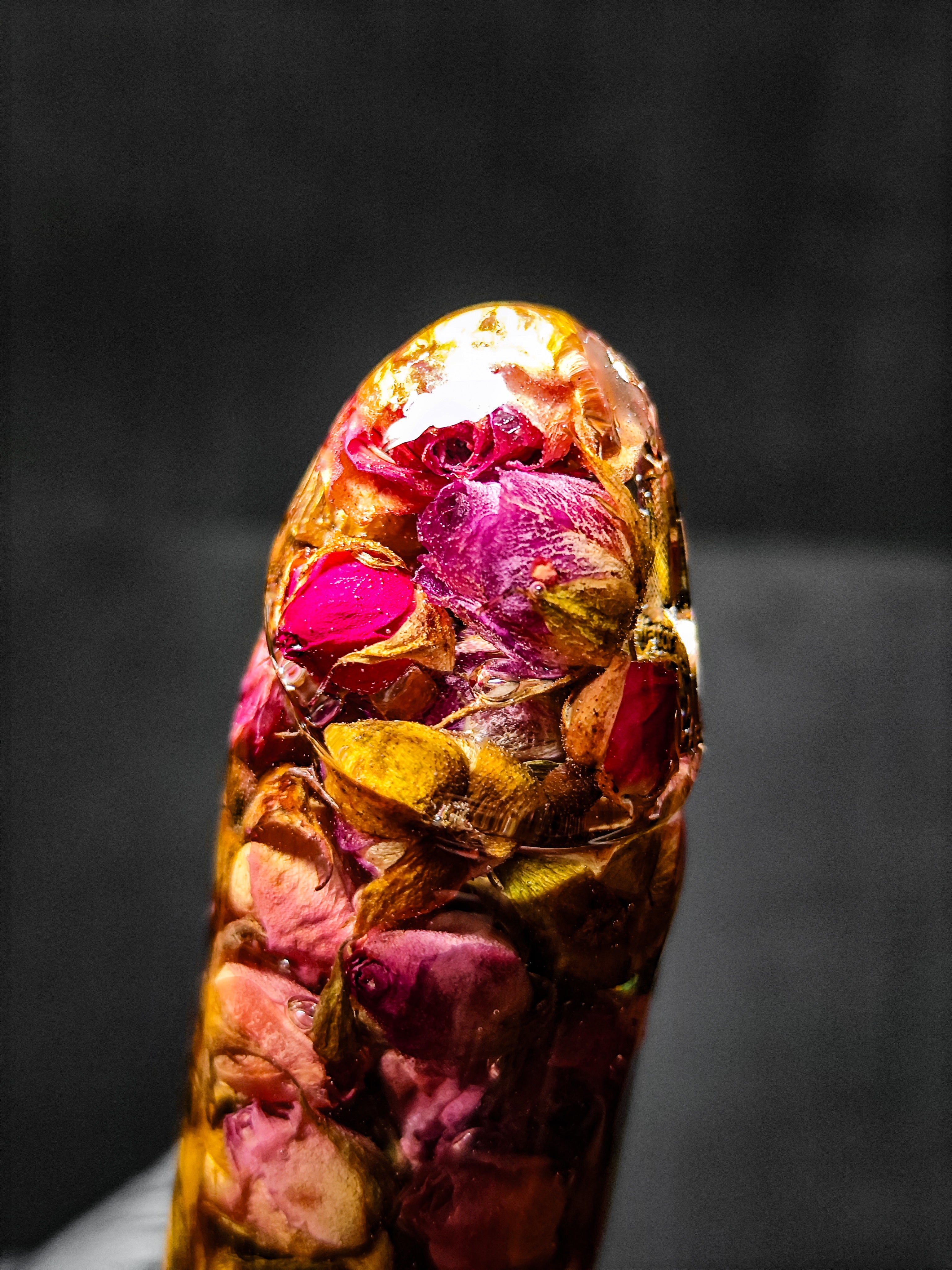 🌹 Handmade Epoxy Resin Sculpture with Roses and Sword 🗡️Adults Only (16 cm)